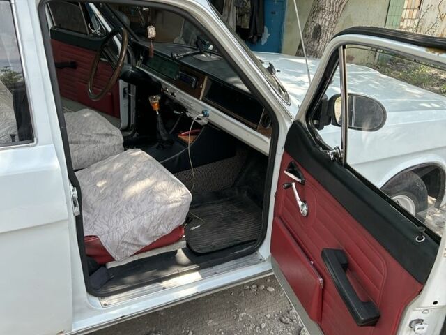 Белый ГАЗ 24, объемом двигателя 2.4 л и пробегом 96 тыс. км за 998 $, фото 5 на Automoto.ua