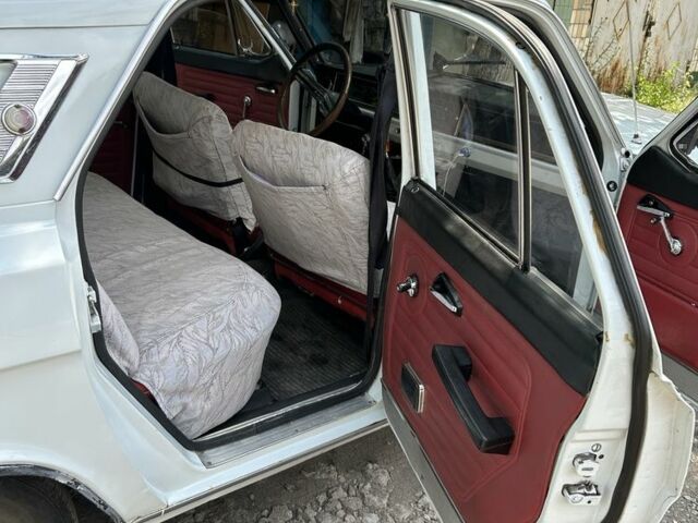 Белый ГАЗ 24, объемом двигателя 2.4 л и пробегом 96 тыс. км за 998 $, фото 6 на Automoto.ua