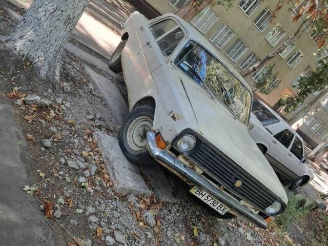 Белый ГАЗ 24, объемом двигателя 2.4 л и пробегом 245 тыс. км за 550 $, фото 5 на Automoto.ua