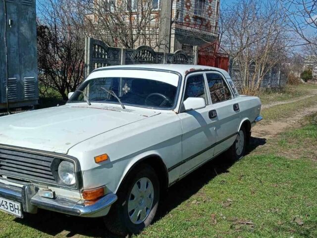Белый ГАЗ 24, объемом двигателя 2.4 л и пробегом 300 тыс. км за 601 $, фото 2 на Automoto.ua