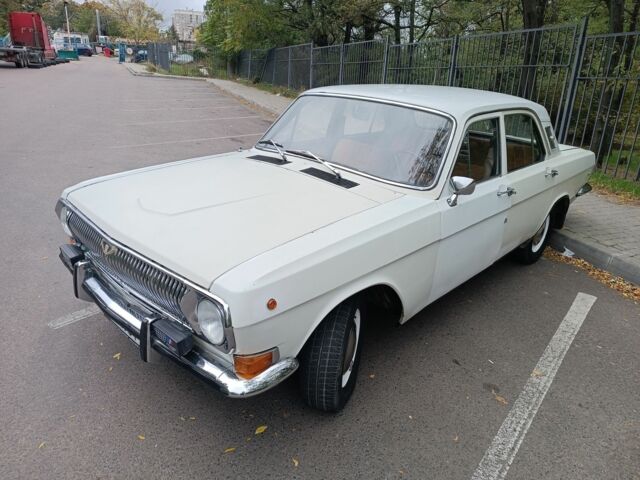 Белый ГАЗ 24, объемом двигателя 2.4 л и пробегом 100 тыс. км за 966 $, фото 3 на Automoto.ua