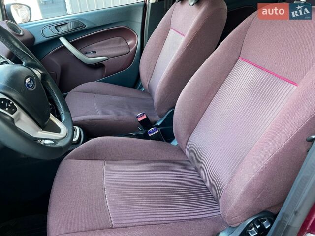 Белый ГАЗ 24, объемом двигателя 2.4 л и пробегом 200 тыс. км за 652 $, фото 6 на Automoto.ua