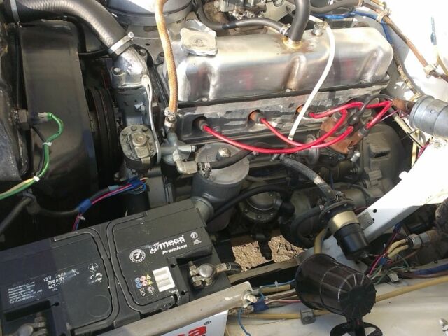 Білий ГАЗ 24, об'ємом двигуна 2.4 л та пробігом 78 тис. км за 3000 $, фото 11 на Automoto.ua