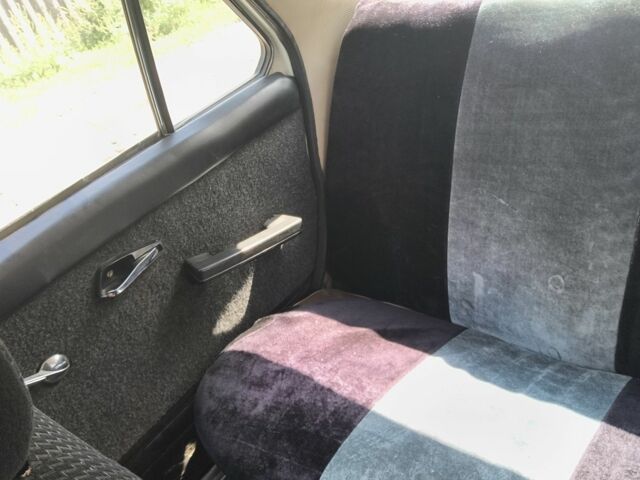 ГАЗ 24 1986 в Шевченковом на Automoto.ua Белый ГАЗ 24, объемом двигателя 2.4 л и пробегом 1 тыс. км за 950 $, фото 11 на Automoto.ua