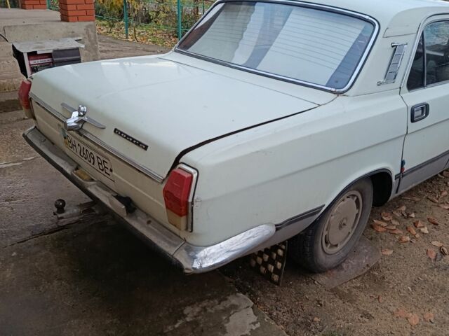 Белый ГАЗ 24, объемом двигателя 2.4 л и пробегом 200 тыс. км за 714 $, фото 3 на Automoto.ua