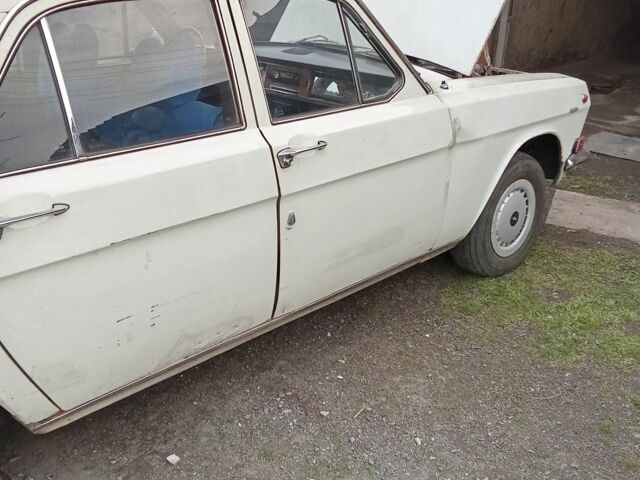 Білий ГАЗ 24, об'ємом двигуна 2.4 л та пробігом 89 тис. км за 971 $, фото 6 на Automoto.ua