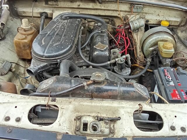 Білий ГАЗ 24, об'ємом двигуна 2.4 л та пробігом 89 тис. км за 971 $, фото 3 на Automoto.ua