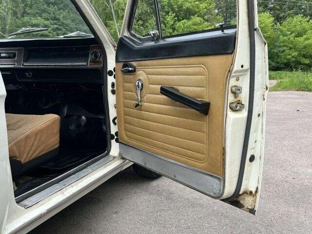 Білий ГАЗ 24, об'ємом двигуна 2.45 л та пробігом 46 тис. км за 5800 $, фото 12 на Automoto.ua