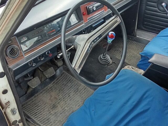 Білий ГАЗ 24, об'ємом двигуна 2.4 л та пробігом 89 тис. км за 971 $, фото 2 на Automoto.ua