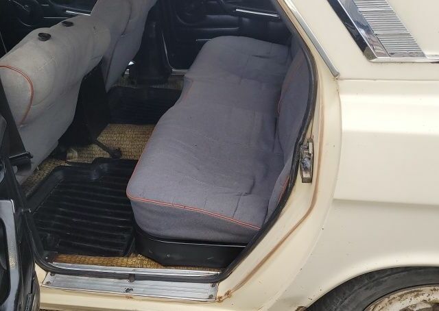 Белый ГАЗ 24, объемом двигателя 2 л и пробегом 150 тыс. км за 429 $, фото 7 на Automoto.ua