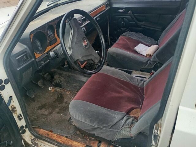 Белый ГАЗ 24, объемом двигателя 0 л и пробегом 36 тыс. км за 522 $, фото 7 на Automoto.ua