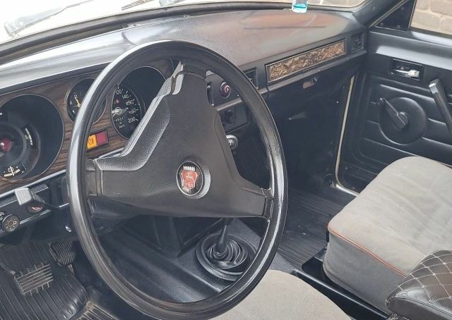 Белый ГАЗ 24, объемом двигателя 2 л и пробегом 150 тыс. км за 429 $, фото 5 на Automoto.ua