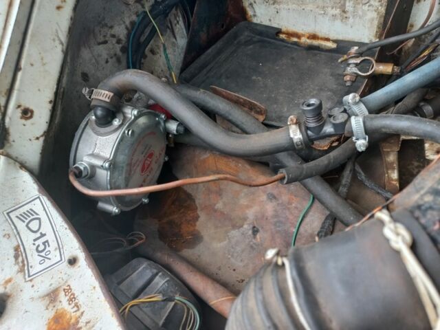 Білий ГАЗ 24, об'ємом двигуна 2.45 л та пробігом 2 тис. км за 1170 $, фото 2 на Automoto.ua