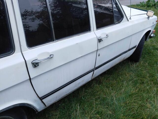 Белый ГАЗ 24, объемом двигателя 2.4 л и пробегом 190 тыс. км за 608 $, фото 2 на Automoto.ua