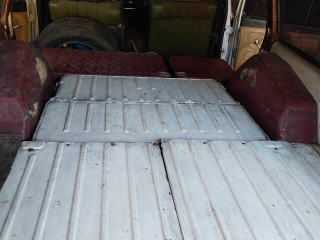 Белый ГАЗ 24, объемом двигателя 2.4 л и пробегом 190 тыс. км за 608 $, фото 14 на Automoto.ua