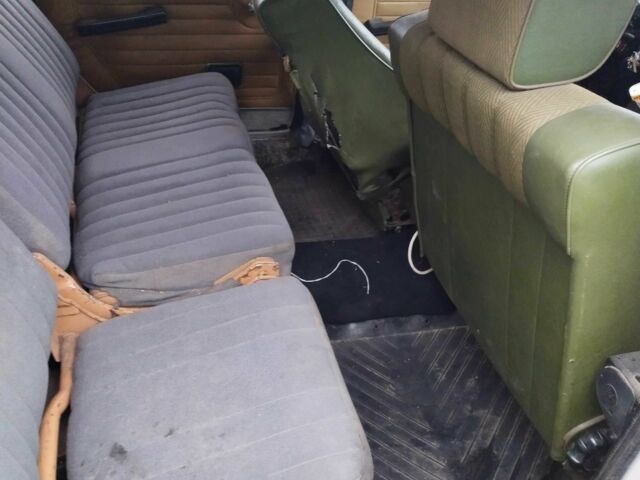 Белый ГАЗ 24, объемом двигателя 2.4 л и пробегом 190 тыс. км за 608 $, фото 6 на Automoto.ua