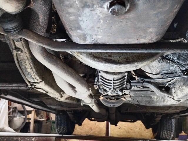 Белый ГАЗ 24, объемом двигателя 2.4 л и пробегом 190 тыс. км за 608 $, фото 10 на Automoto.ua