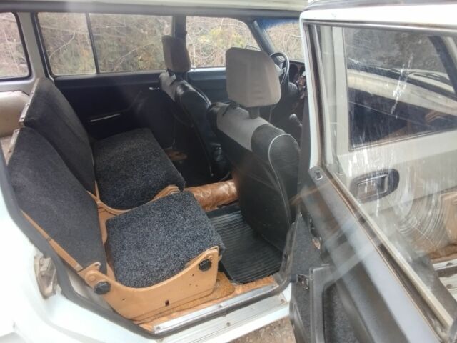 Белый ГАЗ 24, объемом двигателя 2.4 л и пробегом 95 тыс. км за 1600 $, фото 5 на Automoto.ua