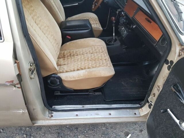 Бежевий ГАЗ 24, об'ємом двигуна 2.4 л та пробігом 100 тис. км за 300 $, фото 1 на Automoto.ua