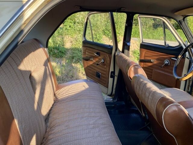 Бежевый ГАЗ 24, объемом двигателя 2.4 л и пробегом 37 тыс. км за 3500 $, фото 13 на Automoto.ua