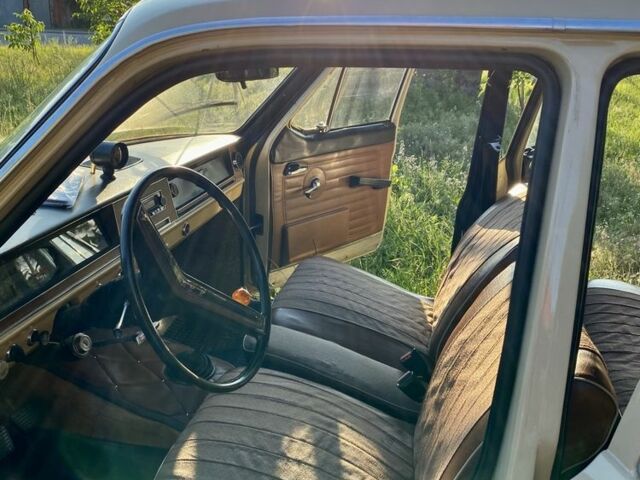 Бежевый ГАЗ 24, объемом двигателя 2.4 л и пробегом 37 тыс. км за 3500 $, фото 19 на Automoto.ua