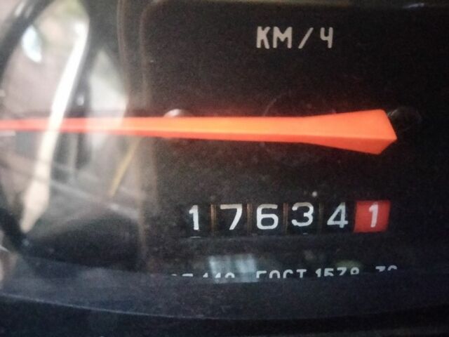 Бежевый ГАЗ 24, объемом двигателя 2.4 л и пробегом 17 тыс. км за 484 $, фото 3 на Automoto.ua