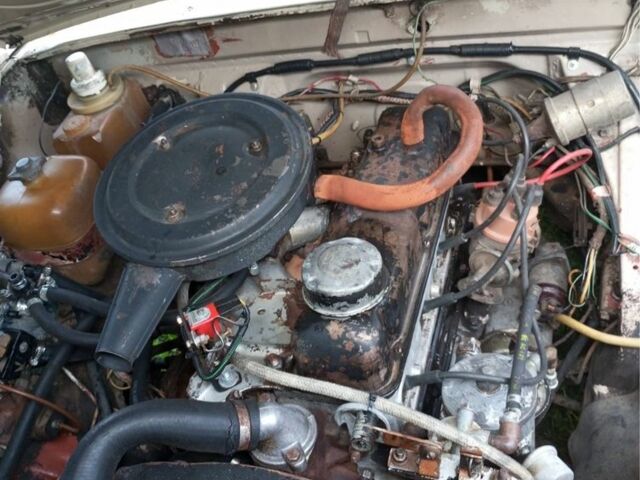 Бежевый ГАЗ 24, объемом двигателя 2.5 л и пробегом 28 тыс. км за 596 $, фото 6 на Automoto.ua