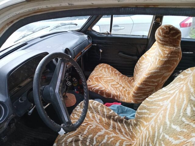 Бежевый ГАЗ 24, объемом двигателя 2.4 л и пробегом 1000 тыс. км за 350 $, фото 1 на Automoto.ua