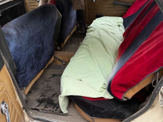 Бежевый ГАЗ 24, объемом двигателя 0 л и пробегом 3 тыс. км за 523 $, фото 5 на Automoto.ua