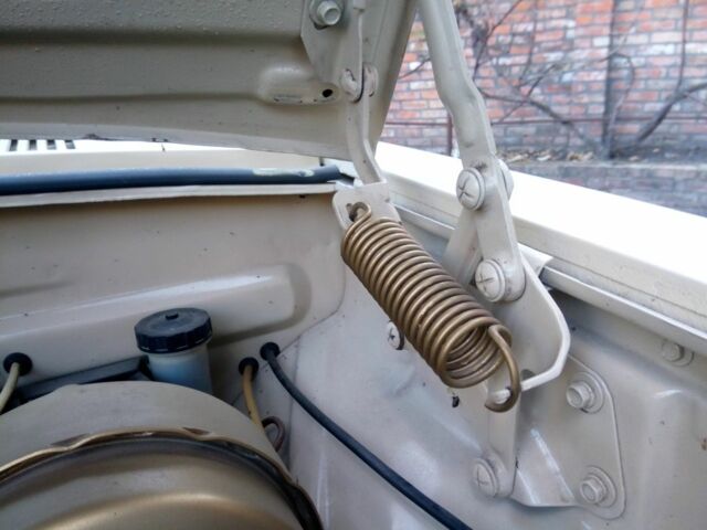 Бежевий ГАЗ 24, об'ємом двигуна 2.4 л та пробігом 110 тис. км за 5000 $, фото 21 на Automoto.ua