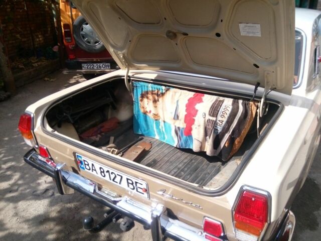 Бежевий ГАЗ 24, об'ємом двигуна 2.4 л та пробігом 110 тис. км за 5000 $, фото 2 на Automoto.ua