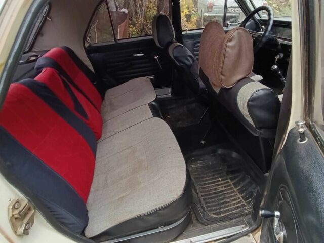 Бежевий ГАЗ 24, об'ємом двигуна 2.4 л та пробігом 1000 тис. км за 1000 $, фото 12 на Automoto.ua