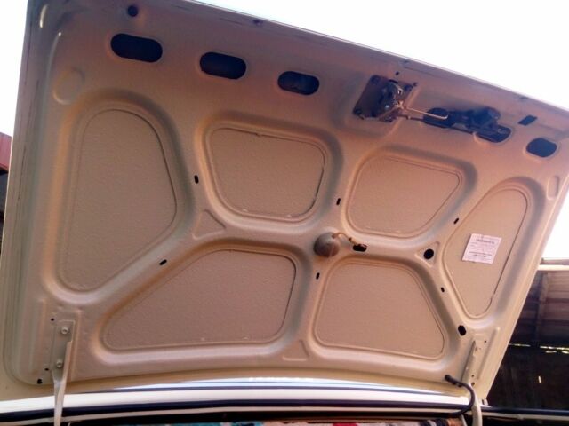 Бежевий ГАЗ 24, об'ємом двигуна 2.4 л та пробігом 110 тис. км за 5000 $, фото 19 на Automoto.ua