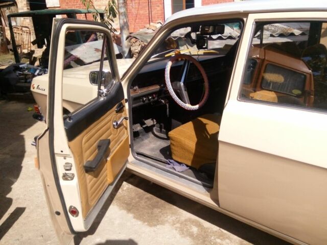 Бежевий ГАЗ 24, об'ємом двигуна 2.4 л та пробігом 110 тис. км за 5000 $, фото 3 на Automoto.ua