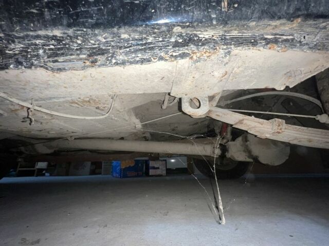 Черный ГАЗ 24, объемом двигателя 2.4 л и пробегом 222 тыс. км за 899 $, фото 7 на Automoto.ua