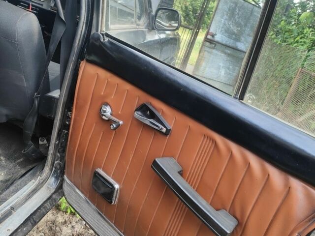 Чорний ГАЗ 24, об'ємом двигуна 2.4 л та пробігом 80 тис. км за 555 $, фото 6 на Automoto.ua
