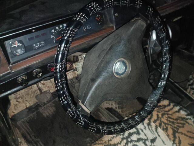 Черный ГАЗ 24, объемом двигателя 2 л и пробегом 500 тыс. км за 473 $, фото 4 на Automoto.ua