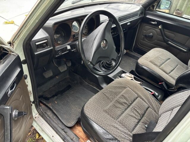 ГАЗ 24, объемом двигателя 2.4 л и пробегом 45 тыс. км за 400 $, фото 3 на Automoto.ua