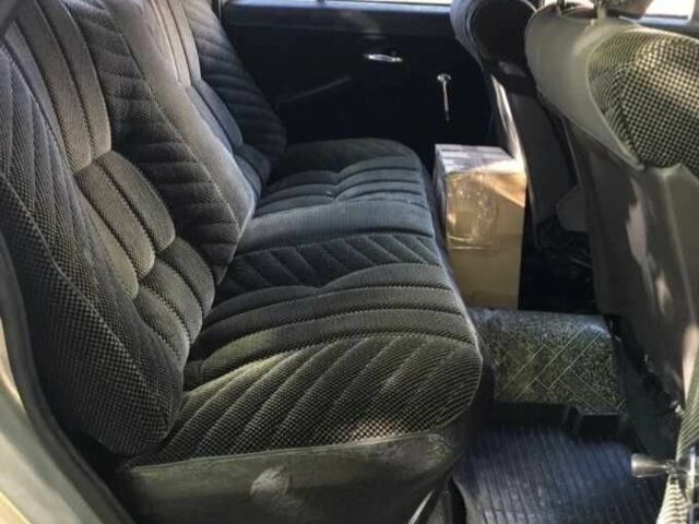 Серый ГАЗ 24, объемом двигателя 2.4 л и пробегом 280 тыс. км за 938 $, фото 6 на Automoto.ua