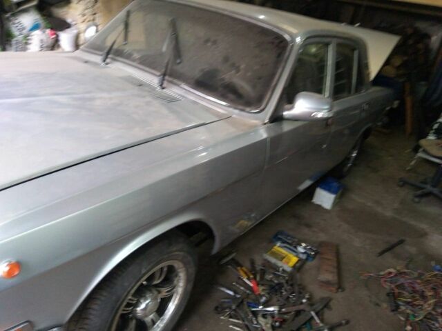 Серый ГАЗ 24, объемом двигателя 2.3 л и пробегом 10 тыс. км за 1500 $, фото 4 на Automoto.ua