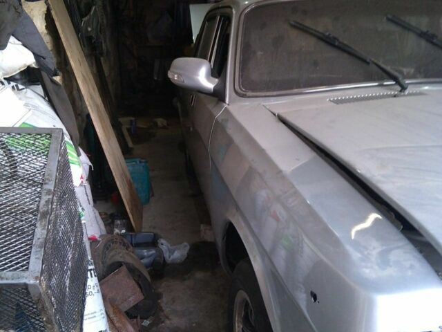 Серый ГАЗ 24, объемом двигателя 2.3 л и пробегом 10 тыс. км за 1500 $, фото 3 на Automoto.ua