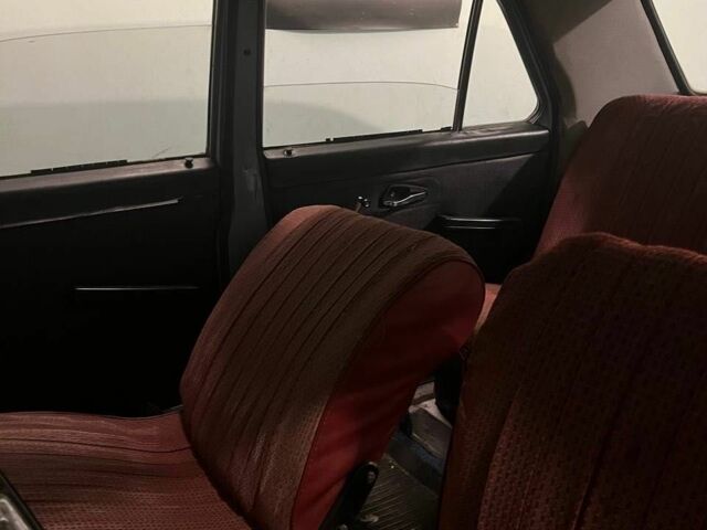 Серый ГАЗ 24, объемом двигателя 0 л и пробегом 1000 тыс. км за 500 $, фото 4 на Automoto.ua