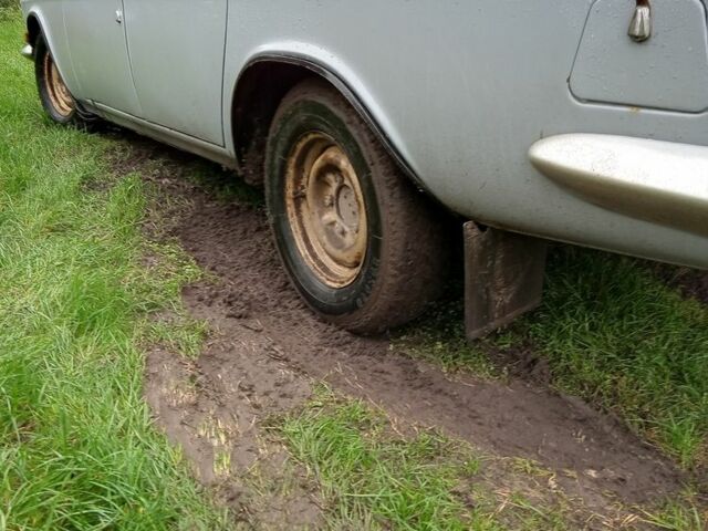 Серый ГАЗ 24, объемом двигателя 2.4 л и пробегом 2 тыс. км за 592 $, фото 1 на Automoto.ua