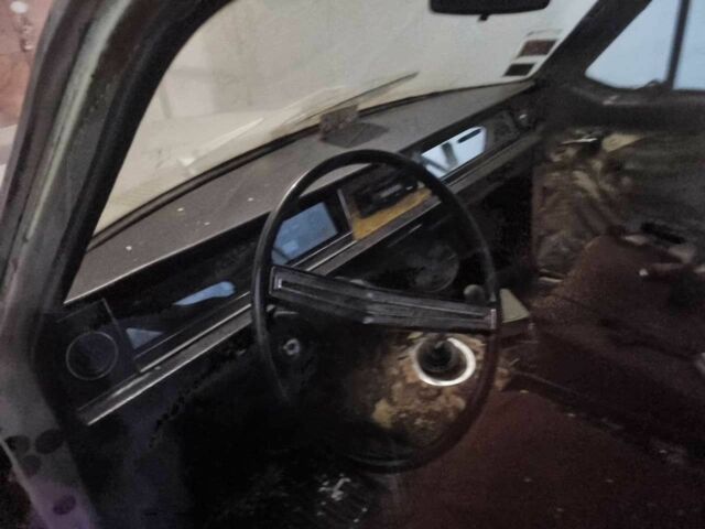 Серый ГАЗ 24, объемом двигателя 2.5 л и пробегом 300 тыс. км за 119 $, фото 2 на Automoto.ua