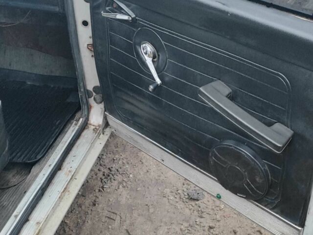 Сірий ГАЗ 24, об'ємом двигуна 2.4 л та пробігом 250 тис. км за 600 $, фото 5 на Automoto.ua