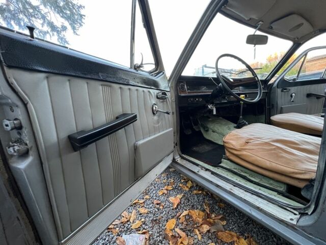 Серый ГАЗ 24, объемом двигателя 2.4 л и пробегом 150 тыс. км за 1100 $, фото 7 на Automoto.ua