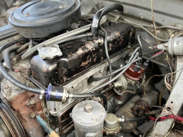 Серый ГАЗ 24, объемом двигателя 2.4 л и пробегом 150 тыс. км за 1100 $, фото 3 на Automoto.ua