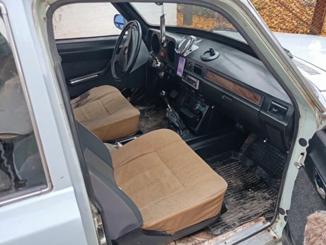 ГАЗ 24 1990 у Новоукраинке на Automoto.ua Сірий ГАЗ 24, об'ємом двигуна 2 л та пробігом 689 тис. км за 643 $, фото 2 на Automoto.ua