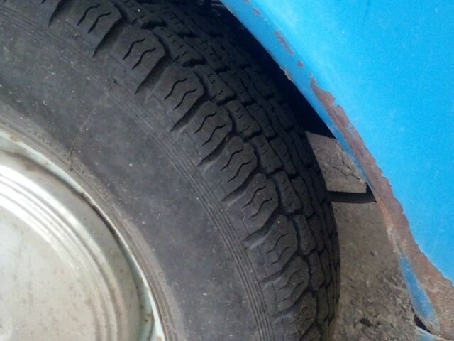 Синий ГАЗ 24, объемом двигателя 2.4 л и пробегом 300 тыс. км за 405 $, фото 4 на Automoto.ua