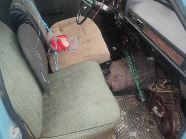 Синий ГАЗ 24, объемом двигателя 2 л и пробегом 1 тыс. км за 700 $, фото 4 на Automoto.ua